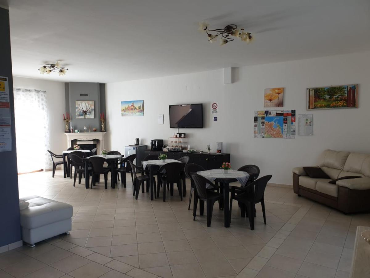 تراني Bed And Breakfast Villa Fatima المظهر الخارجي الصورة