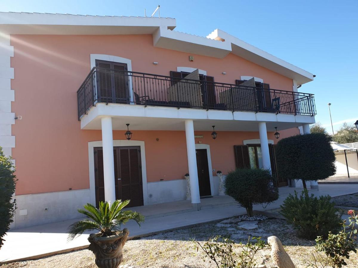 تراني Bed And Breakfast Villa Fatima المظهر الخارجي الصورة