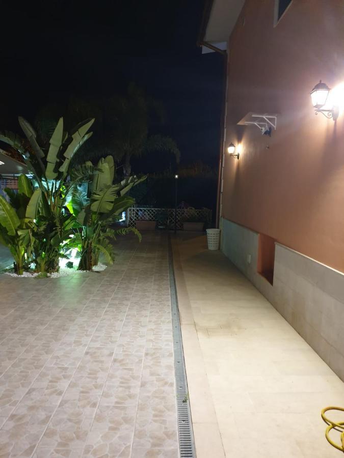 تراني Bed And Breakfast Villa Fatima المظهر الخارجي الصورة